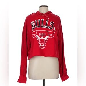 Chicago Bulls Cropped Hooded Sweatshirt Women's Size M Medium‎ 8-10 Red Hoodie
